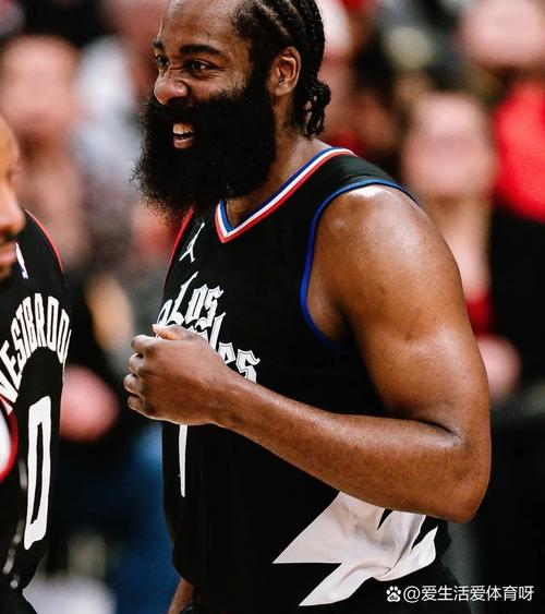 李贤重：五棵松气氛很棒，中国是很棒的对手&向中国致敬