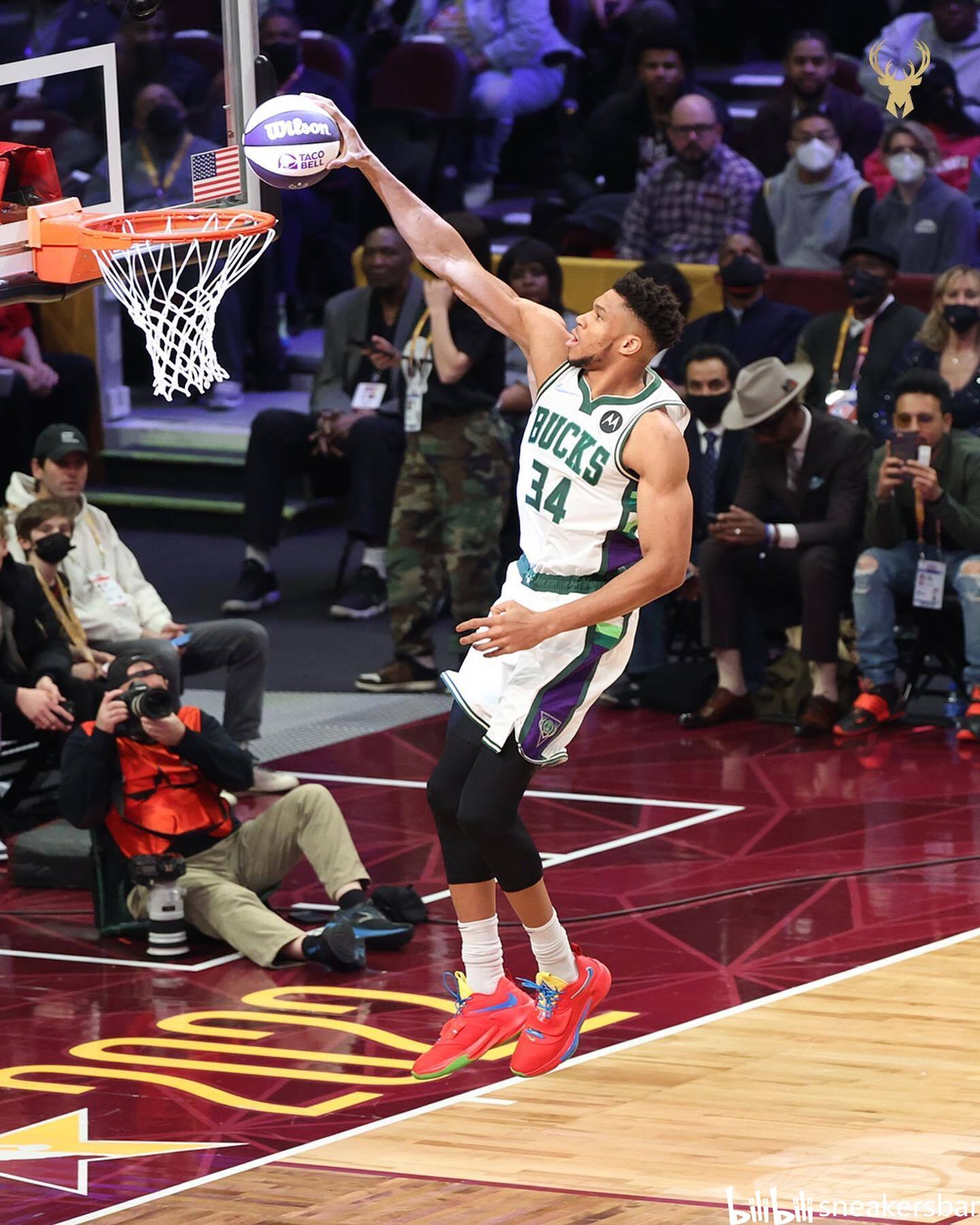 德转评年度最佳左边锋：迪亚斯、KK、拉菲尼亚、维尼修斯入围