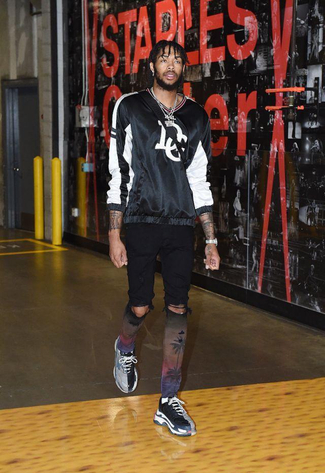 足球欧洲金童奖结果揭晓，新科得主含泪发声