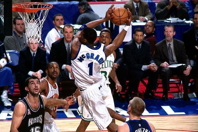 TA：曼城冬窗大概率召回埃切韦里，不排除留队的可能性