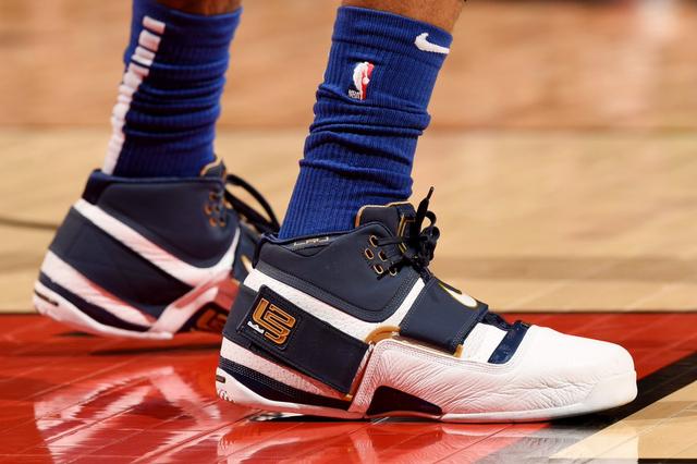 2025普斯卡什候选：赖斯十分角任意球、亚马尔加泰德比圆月弯刀