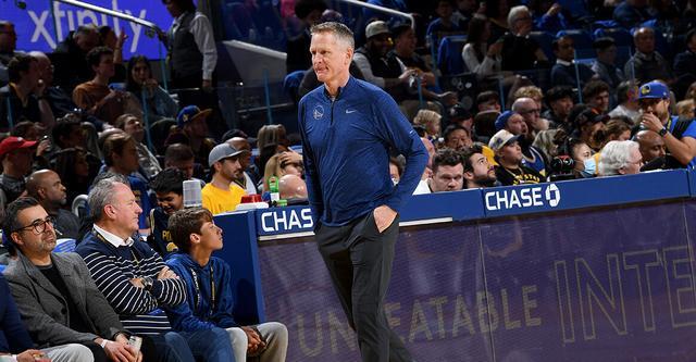 东契奇和里夫斯成1971年来湖人首对同砍35+的后场组合