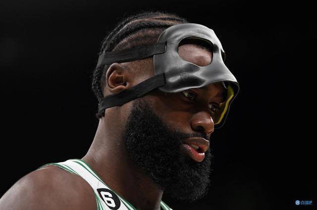 对手的防守直接被拆散