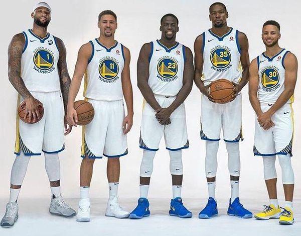 U22国足战韩国首发与负越南相比仅更换门将，王博豪继续出任中锋