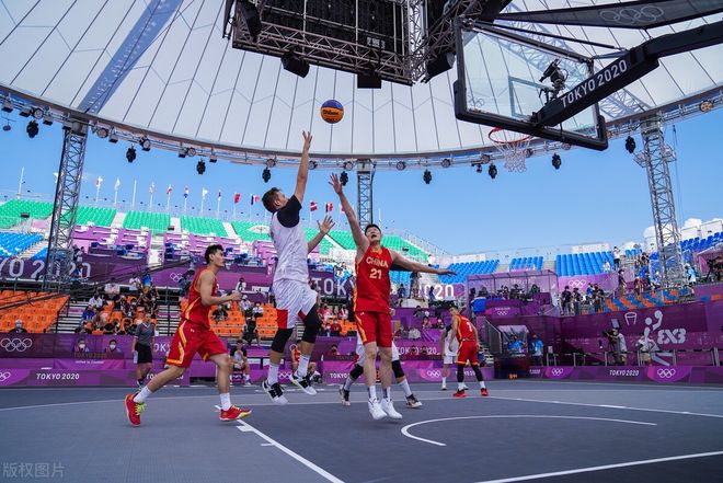 记者：国脚王钰栋有望拿下今年国内球员最重磅奖项